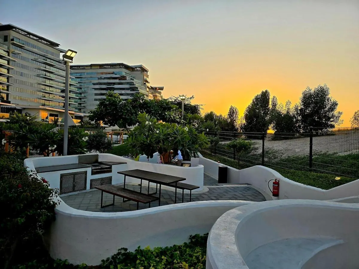 Meadows Living Mayan 1 - Studio Apartment Abu Dhabi